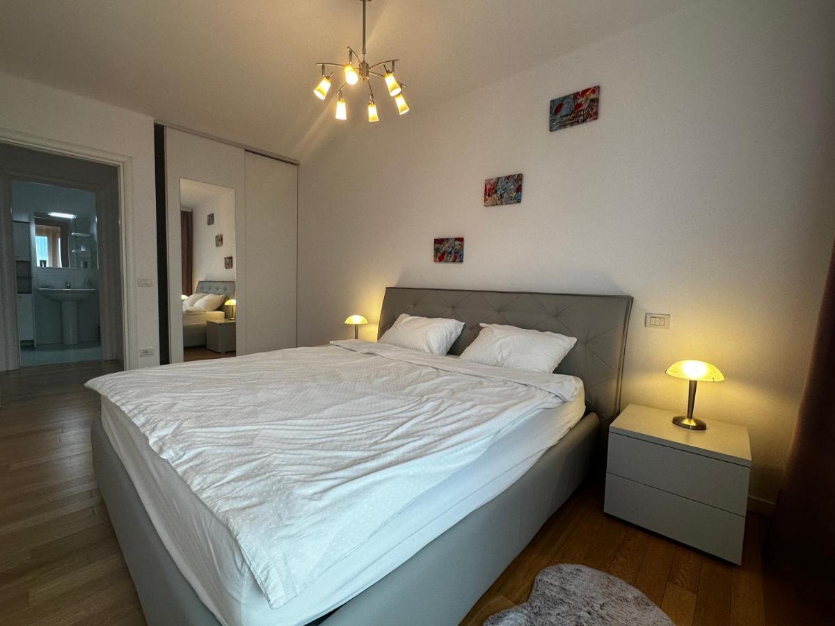 Central Apartment Timisoara Esterno foto