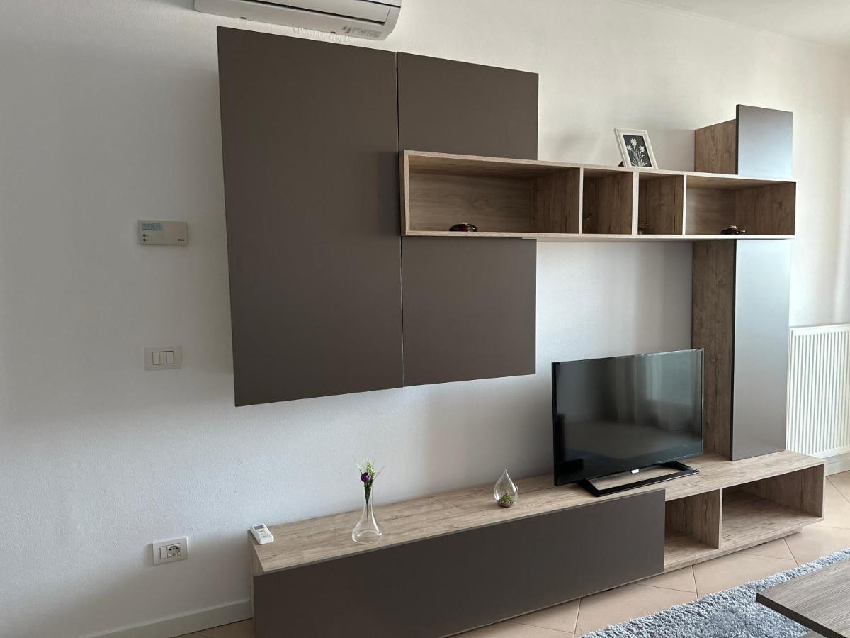 Central Apartment Timisoara Esterno foto